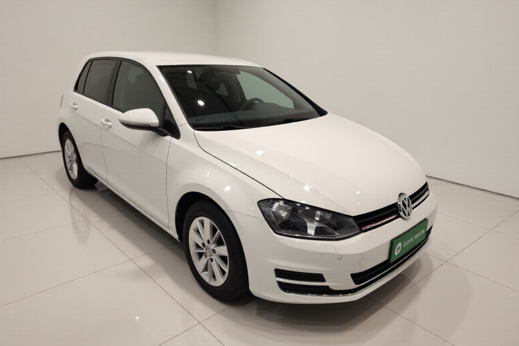 大众 高尔夫 2015款 1.6L 手动时尚型车身外观3