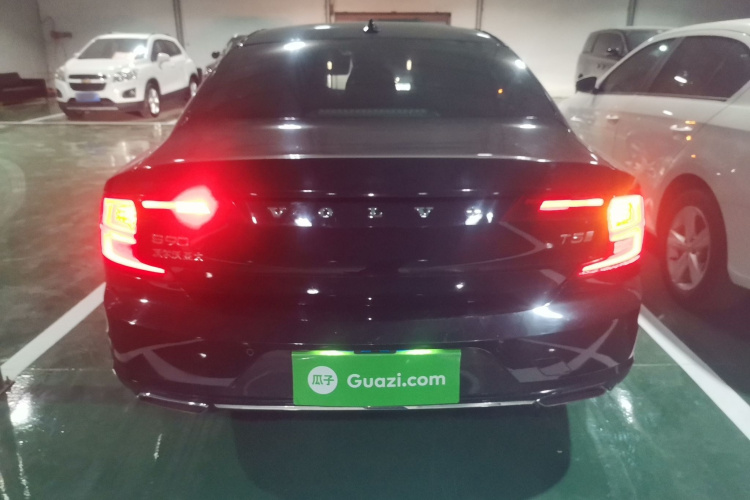 沃尔沃S90 2019款 T5 智远版车身外观6004