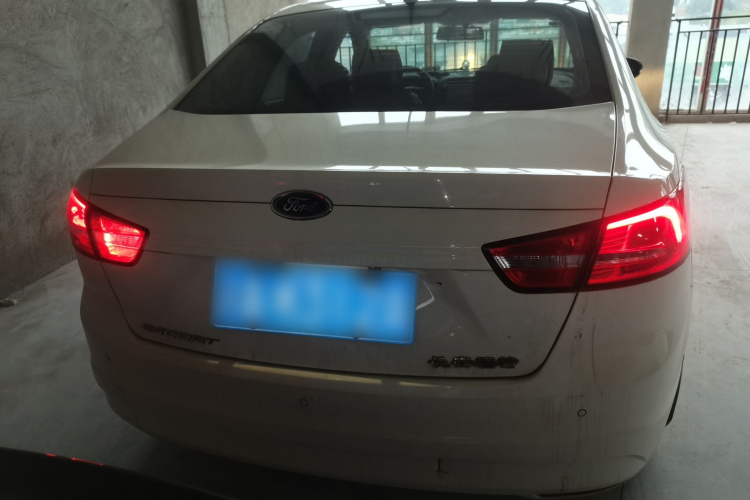 福特 福睿斯 2017款 改款 1.5L 手动舒适型车身外观6004