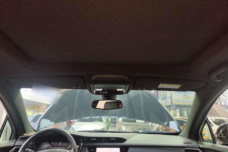 凯迪拉克XT5 2022款 2.0T 两驱豪华型中控内饰22