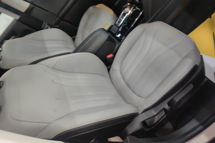 福特 锐际 2020款 EcoBoost 245 两驱耀享款局部细节41