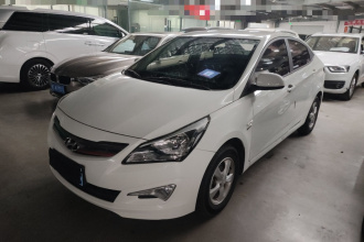 现代 瑞纳 2014款 1.4L 手动智能型GLS