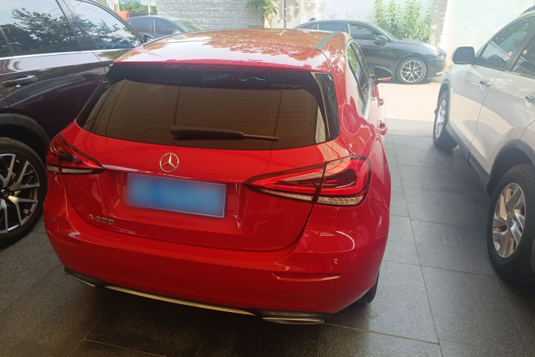 奔驰A级(进口) 2019款 A 200 动感型车身外观6005