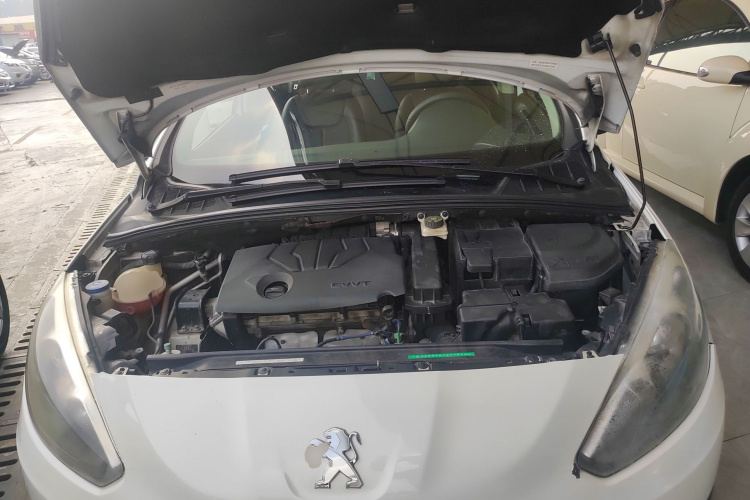 标致308 2014款 乐享版 经典 1.6L 自动风尚型机舱底盘24