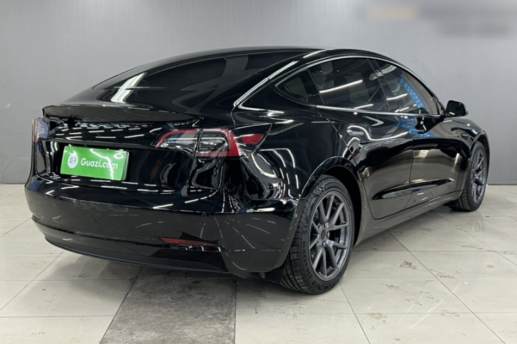 特斯拉 Model 3 2022款 后轮驱动版车身外观6004