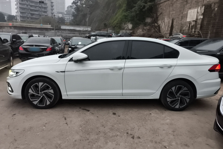 大众 宝来 2023款 300TSI DSG尊行版车身外观6003