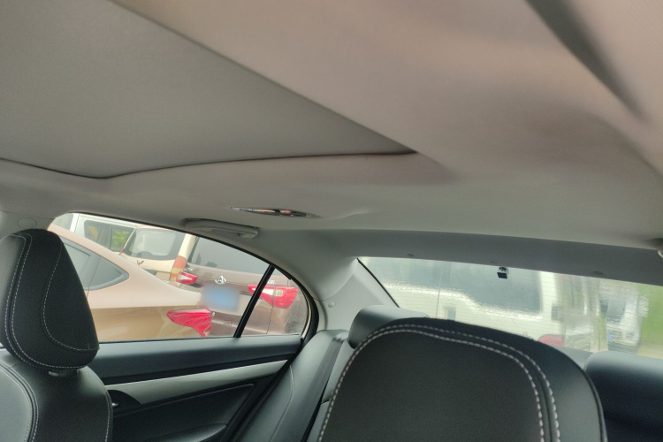 吉利汽车 帝豪 2020款 1.5L 手动向上版中控内饰22