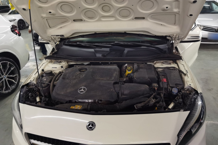 奔驰A级(进口) 2018款 A 200 时尚型局部细节24