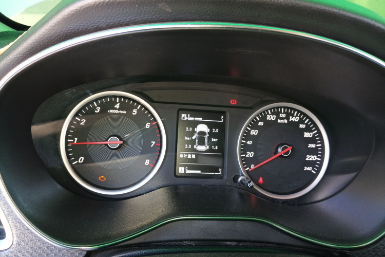 宝骏730 2019款 1.5L 手动时尚型 7座 国VI局部细节14