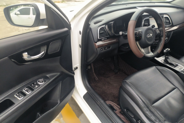 起亚K4 2017款 1.8L 自动GLS Special中控内饰20