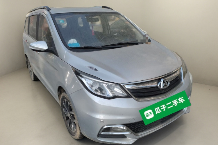 长安凯程 长安欧尚A600 2016款 1.5L 手动豪华型7座车身外观3