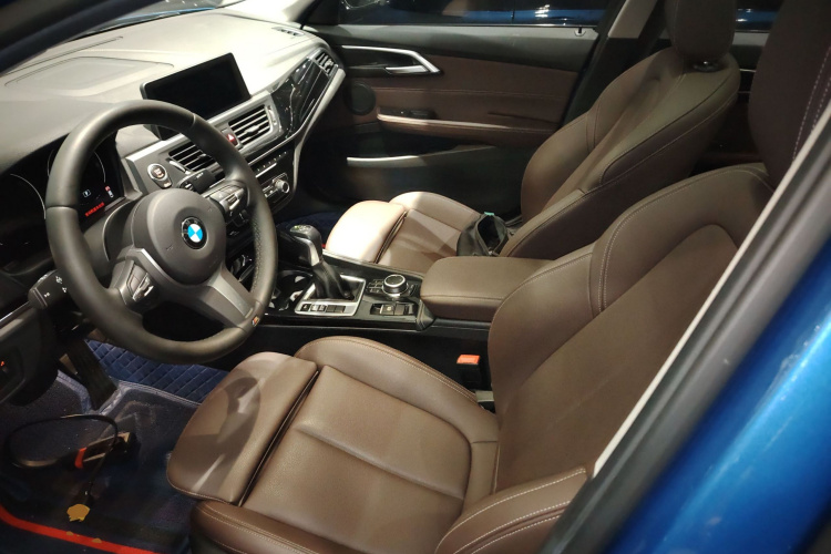 宝马1系 2019款 118i M运动套装局部细节19