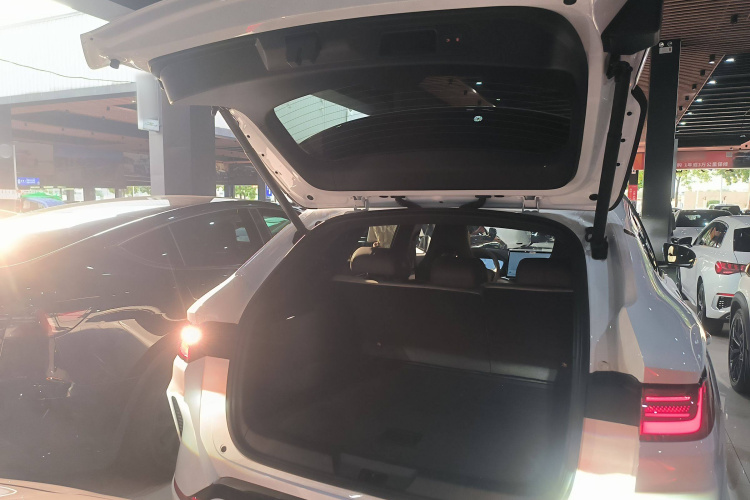 比亚迪 宋PLUS新能源 2025款 DM-i 智驾版 112KM 尊荣型局部细节23