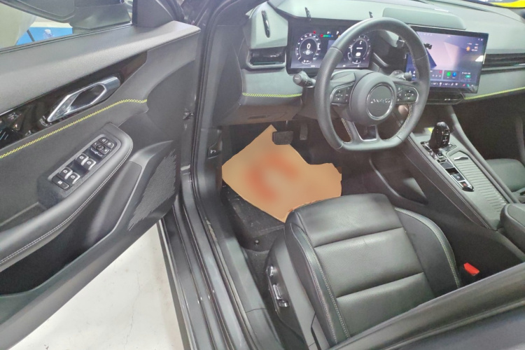 领克03 2023款 2.0TD DCT劲Halo中控内饰20