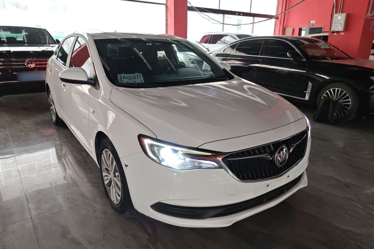 别克 英朗 2018款 18T 自动精英型车身外观3