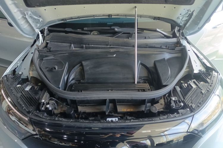 奔驰EQE SUV 2023款 350 4MATIC 先锋版局部细节24