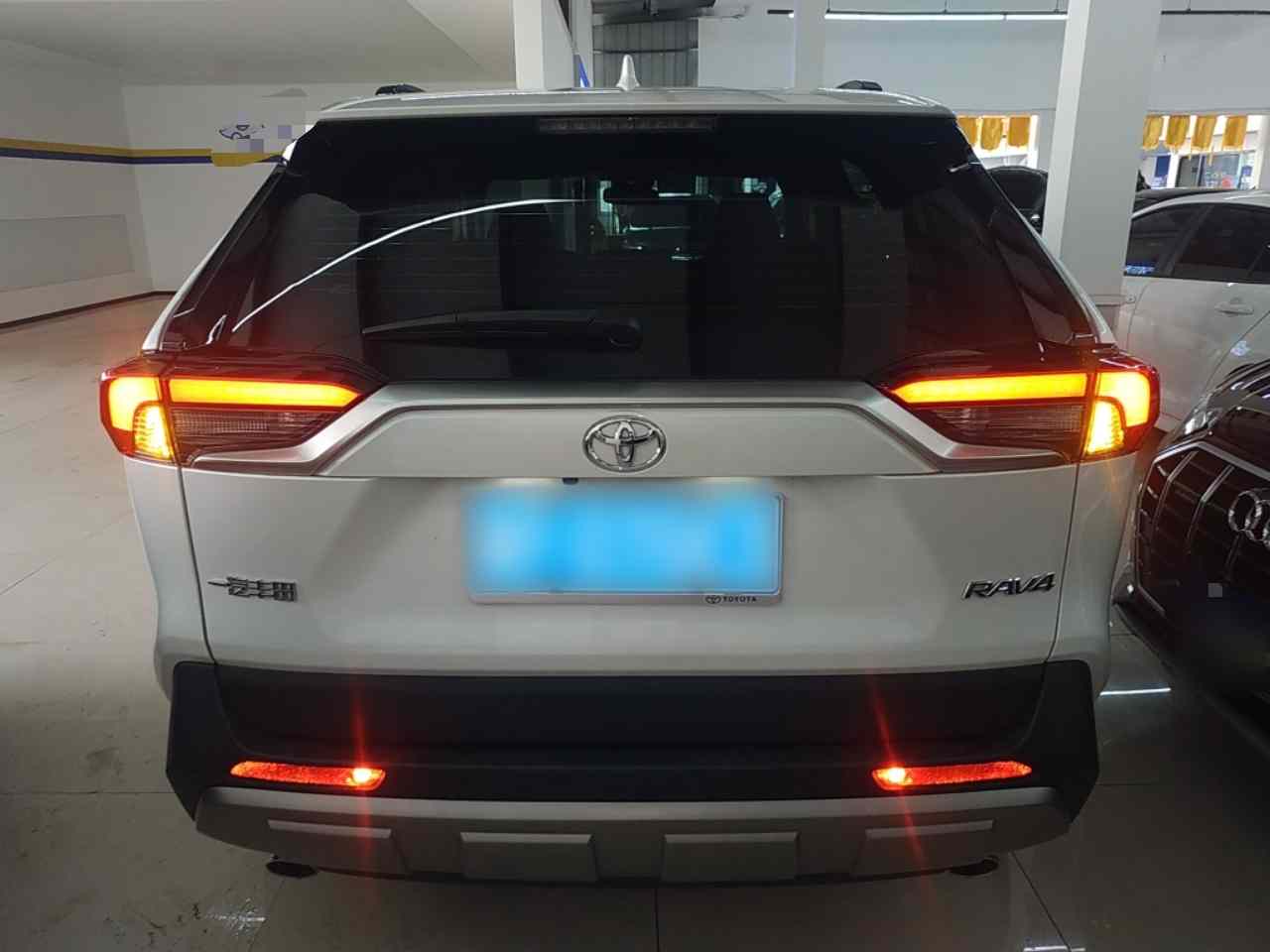 丰田 RAV4荣放 2024款 2.0L CVT两驱风尚Plus版(3)