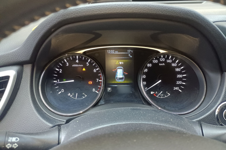 日产 奇骏 2014款 2.5L CVT豪华版 4WD局部细节14