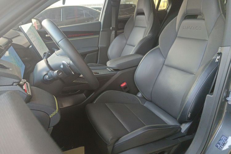 领克03 2025款 1.5TD DCT冠军版Pro局部细节19