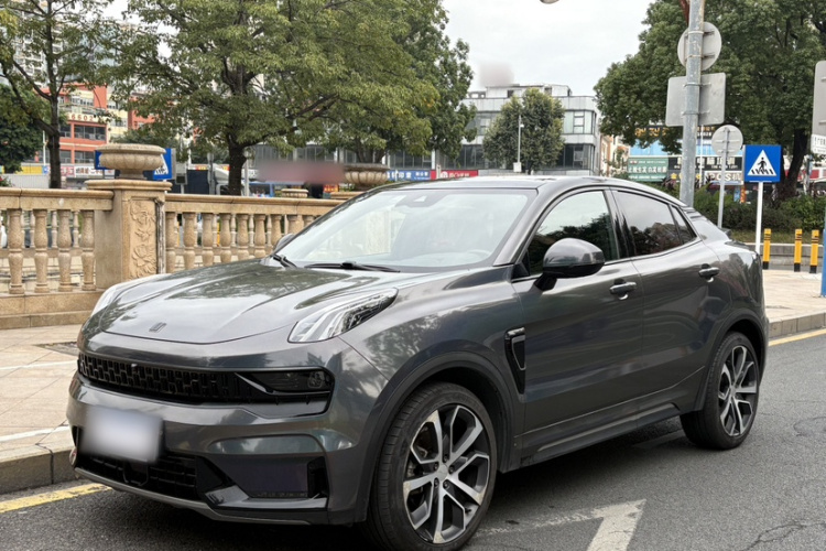 领克05 2020款 2.0TD 四驱劲Halo车身外观1