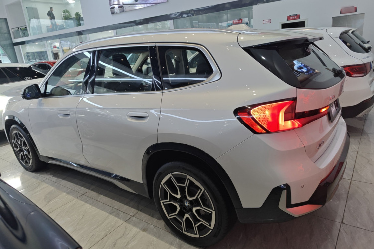 宝马X1 2023款 sDrive25Li X设计套装车身外观4