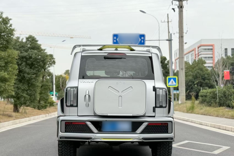 超境汽车 共创坦克300 2021款 2.0T 赛博坦克车身外观6008