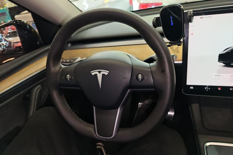 特斯拉 Model Y 2022款 后轮驱动版局部细节13