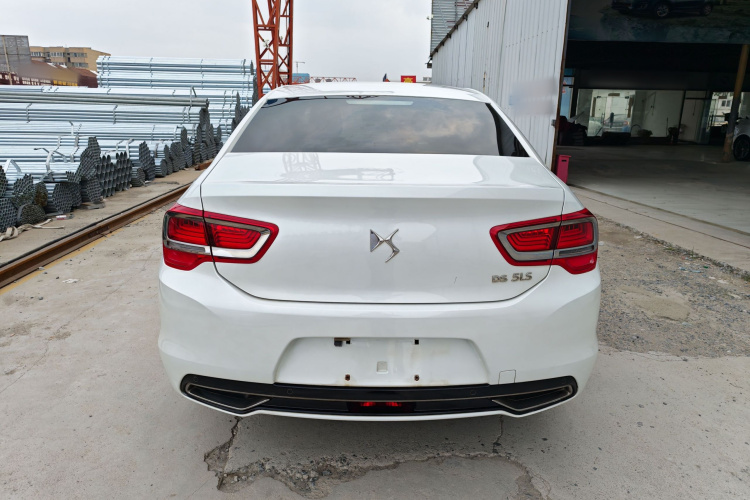 DS 5LS 2014款 1.8L 自动舒适版VTi140车身外观6006