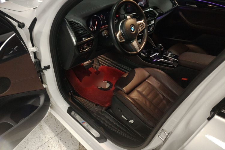 宝马X4 2019款 xDrive25i M运动套装中控内饰20