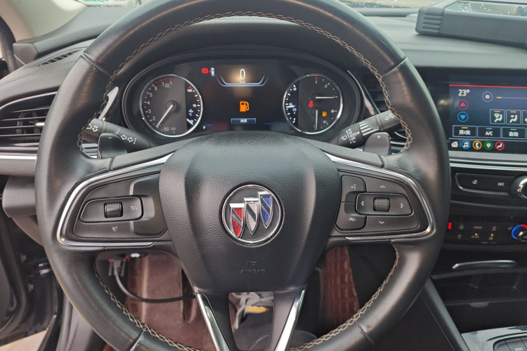 别克 君威 2020款 552T 豪华型中控内饰13