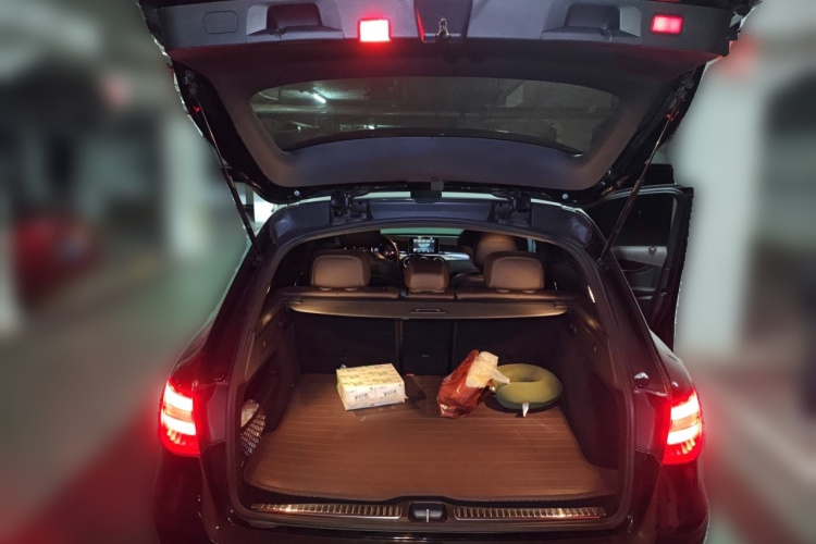 奔驰GLC 2018款 GLC 260 4MATIC 豪华型局部细节23