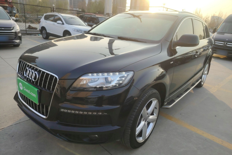 奥迪Q7 2014款 35 TFSI 运动型车身外观1