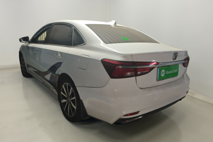 荣威i6 2017款 20T 自动互联网智尊版车身外观5