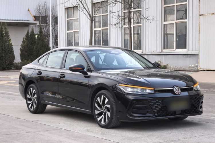 大众 帕萨特 2025款 Pro 380TSI 星空龙运版车身外观6002