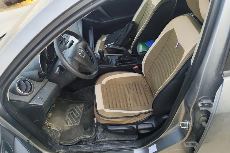 马自达3星骋 2012款 两厢 1.6L 手动舒适型局部细节19