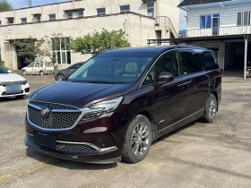 别克GL8 2022款 Avenir艾维亚 七座亲礼版