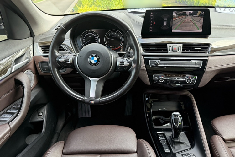 宝马X1 2021款 xDrive25Li 尊享型中控内饰7002