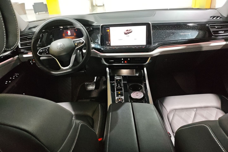 大众 途昂 2024款 530 V6 四驱尊崇豪华版中控内饰12