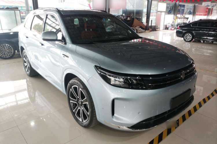 鸿蒙智行 问界M7 2024款 1.5T 智驾四驱Pro版 5座车身外观3