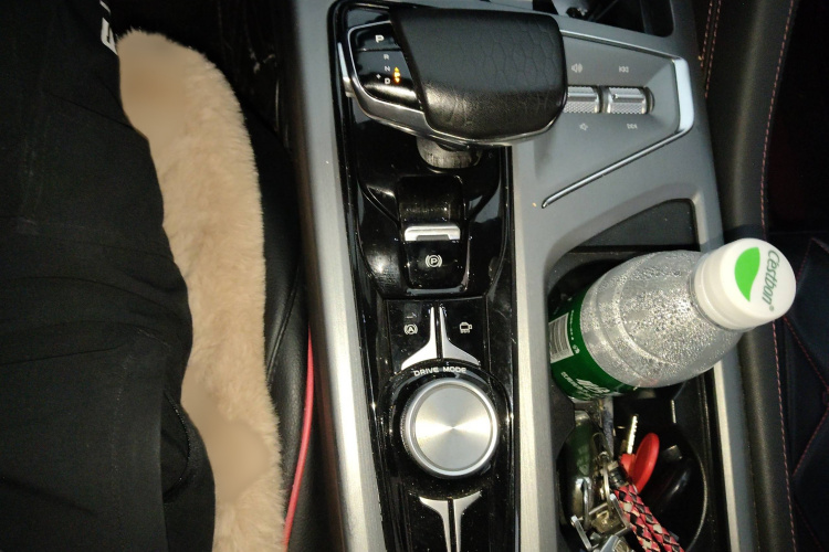 长安CS75 PLUS 2021款 2.0T 自动领航型局部细节18