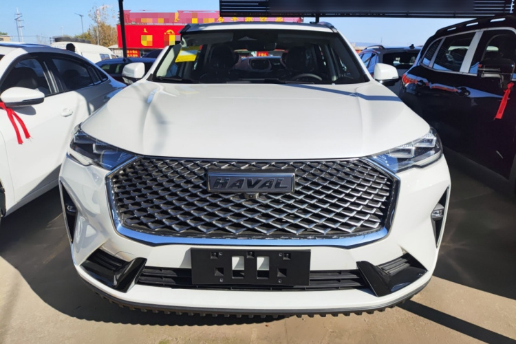 哈弗H6 2024款 1.5T 两驱经典版车身外观2