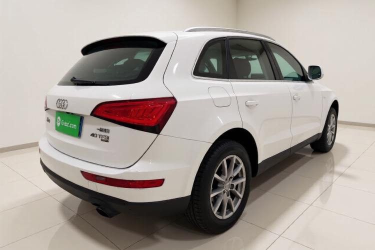 奥迪Q5 2013款 40 TFSI 进取型车身外观7