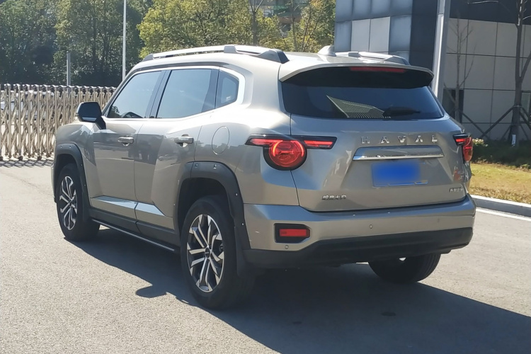 哈弗大狗 PLUS 2023款 1.5T 两驱潮野版Plus车身外观6004