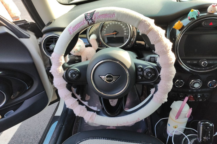 MINI 2021款 1.5T ONE PLUS中控内饰13