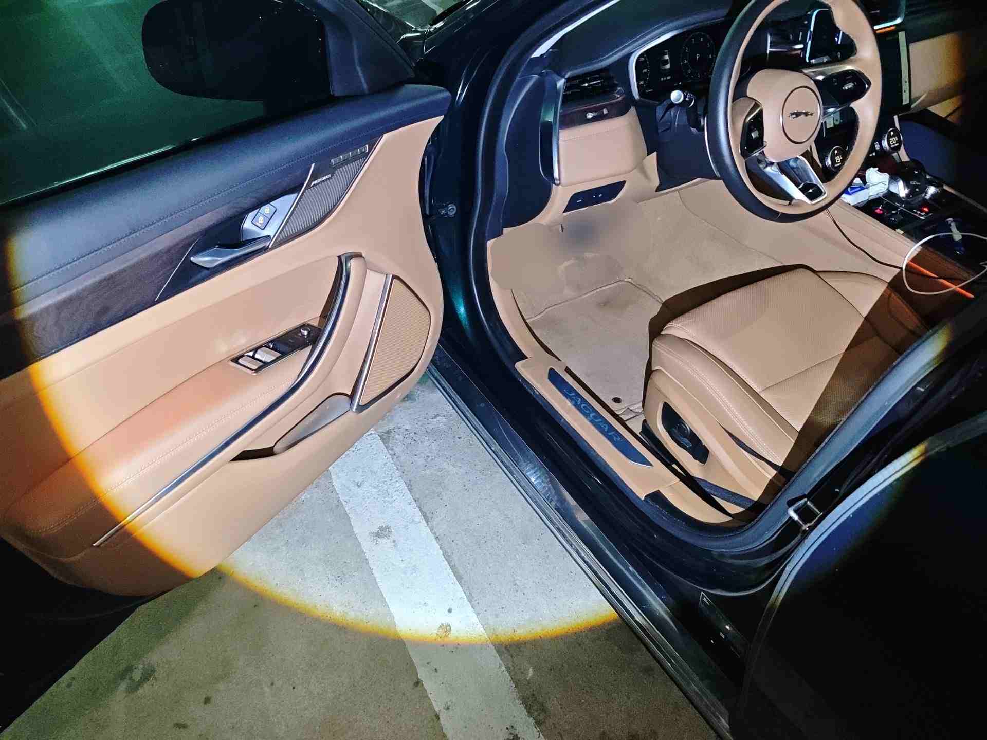 车辆驾驶位内饰展示