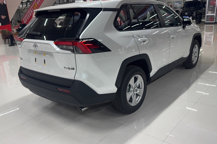 丰田 RAV4荣放 2024款 2.0L CVT两驱都市版车身外观6003