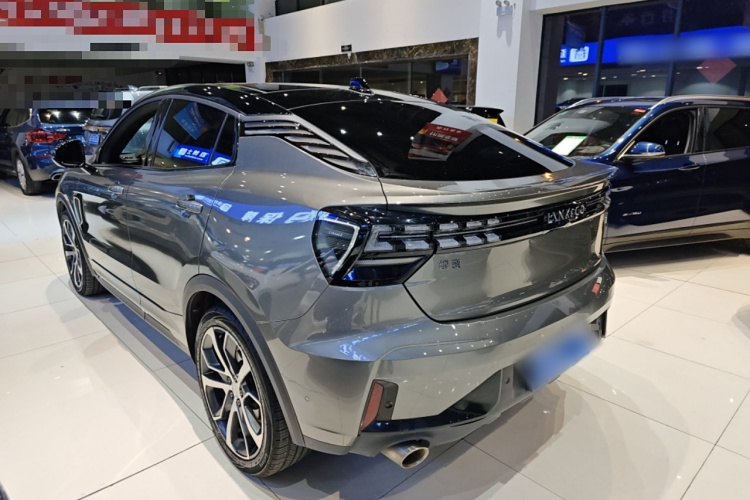 领克05 2022款 2.0TD 四驱劲Halo车身外观6005