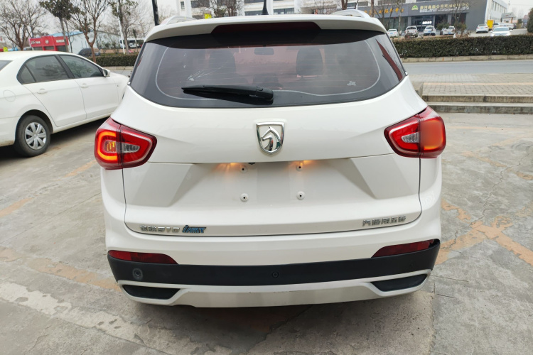 宝骏510 2017款 1.5L 自动时尚型车身外观6