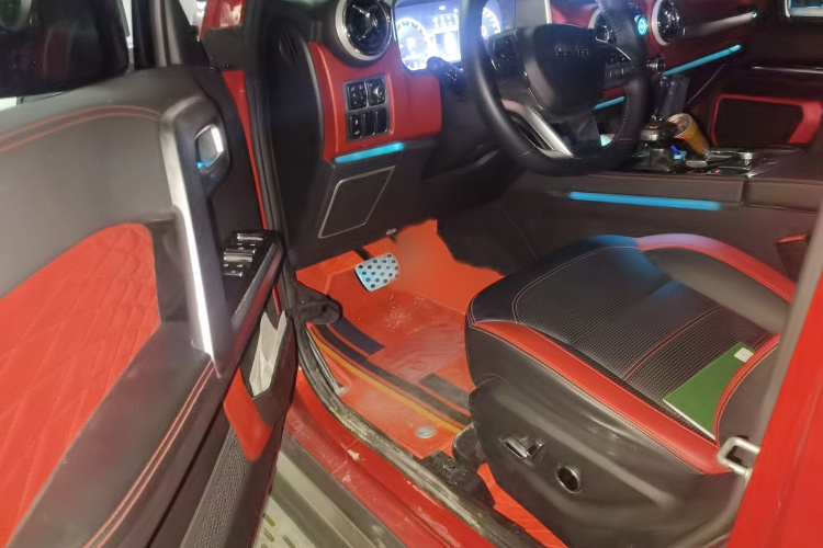 北京越野 北京BJ40 2023款 2.0T 自动四驱城市猎人版侠客型中控内饰7003