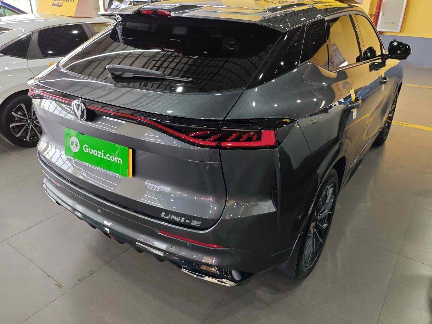 长安UNI-Z 2025款 1.5T 豪华型(4)